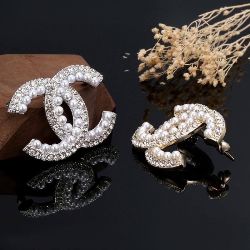 Ch**el brooches